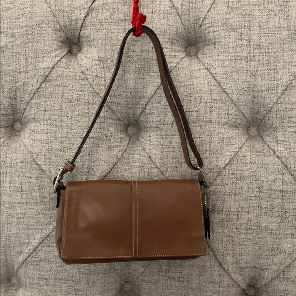 COACH brown leather purse- great condition!